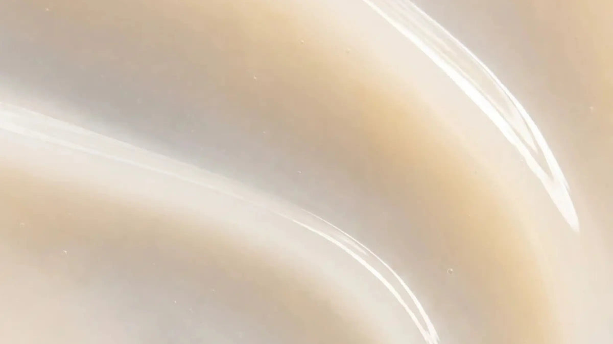 Close-up of a smooth Magalie&ME cream texture